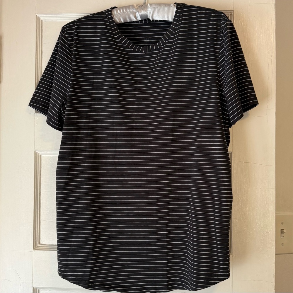 Lululemon City Bound Tee  Black White Stripe Short Sleeve Curved Hem Top Small